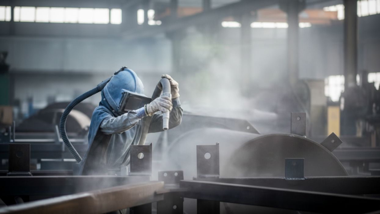 Endüstriyel Çelik Kumlama ve Boyama Uygulaması